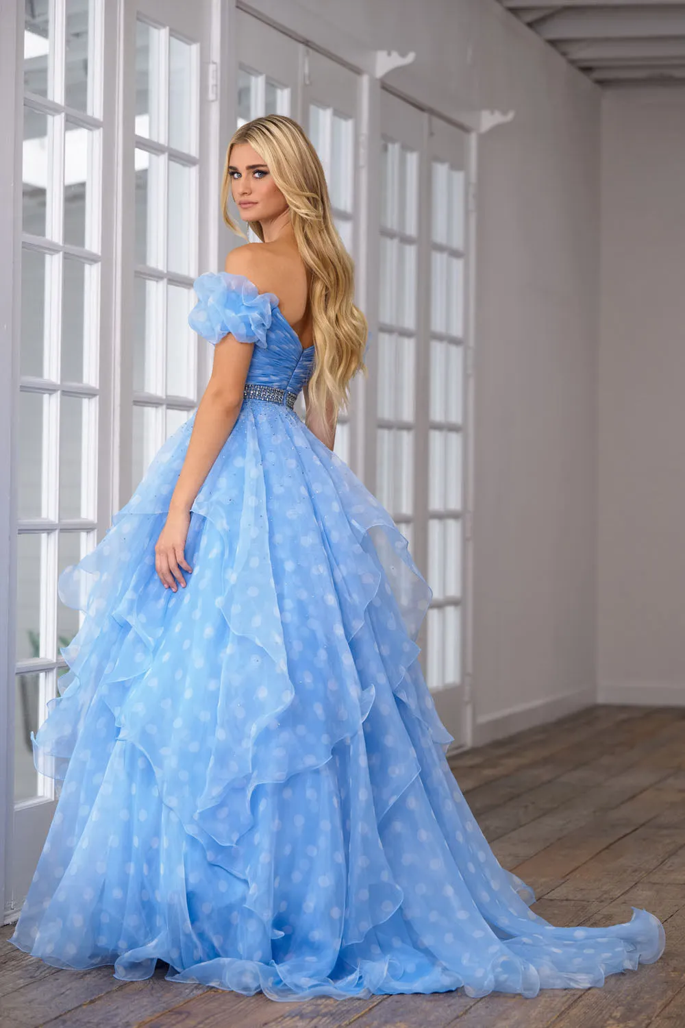 Ava Presley 39318 Dresses