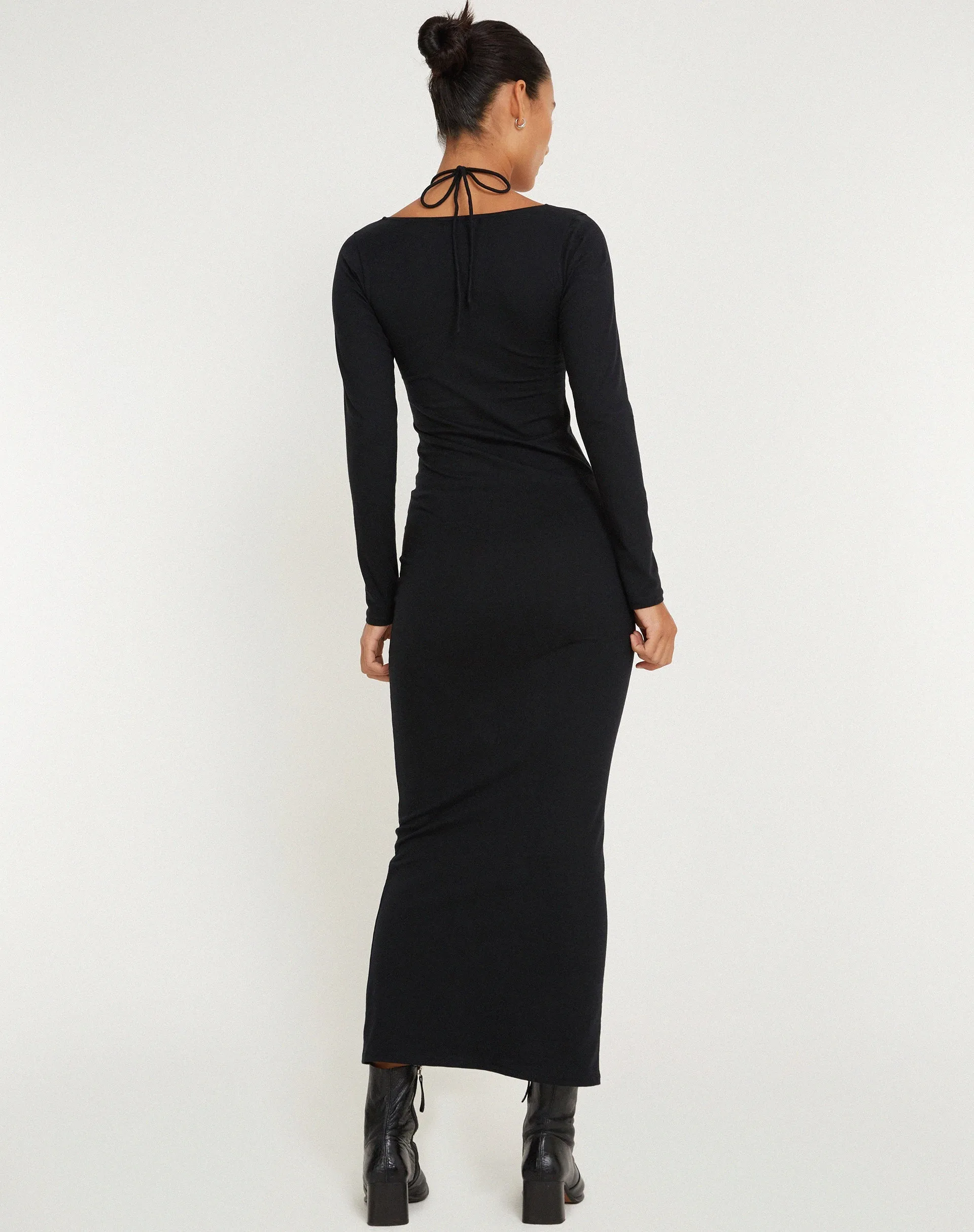 Delani Long Sleeve Midi Dress in Black