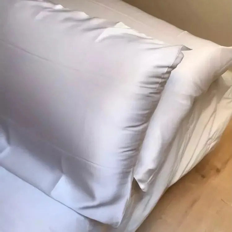 YOSMO Beautyfy Me 100% Silk Pillowcase